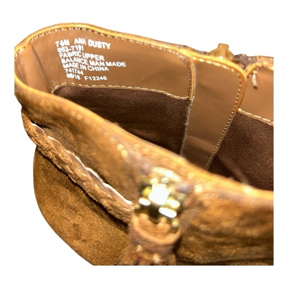 A.n.a Women’s Ana Dusty Brown Suede Ankle Boots Booties – Size 7.5 - Picture 8 of 9